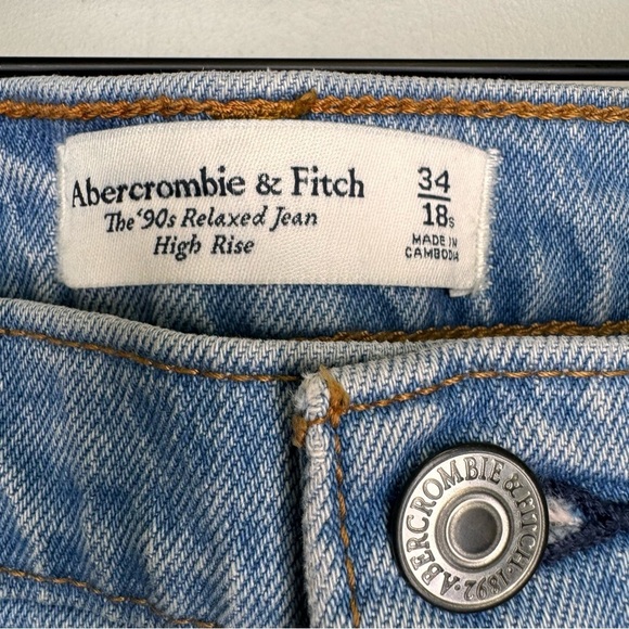 Abercrombie and Fitch High Rise 90s Relaxed Jean Rolled Cuff Size 18 NWT Baggy - Picture 9 of 11